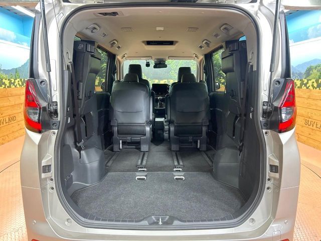 TOYOTA NOAH 2023 Image 31