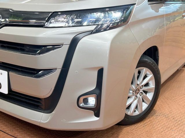 TOYOTA NOAH 2023 Image 31