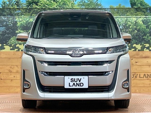 TOYOTA NOAH 2023 Image 31