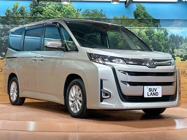 TOYOTA NOAH 2023 Image 31