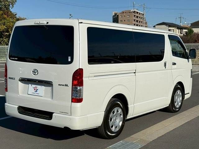 TOYOTA HIACE VAN 2WD 2023 Image 31
