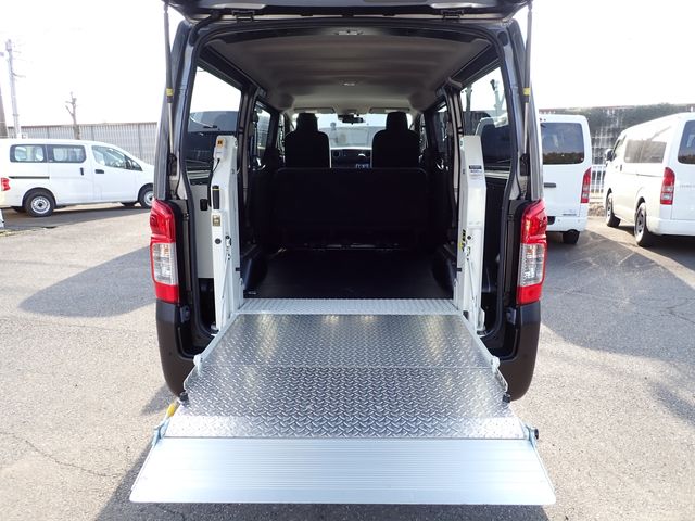 NISSAN CARAVAN VAN 2WD 2022 Image 31