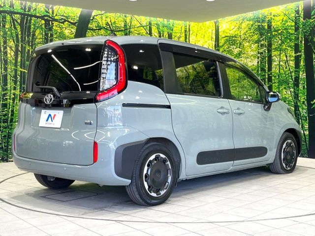 TOYOTA SIENTA HYBRID 2023 Image 31