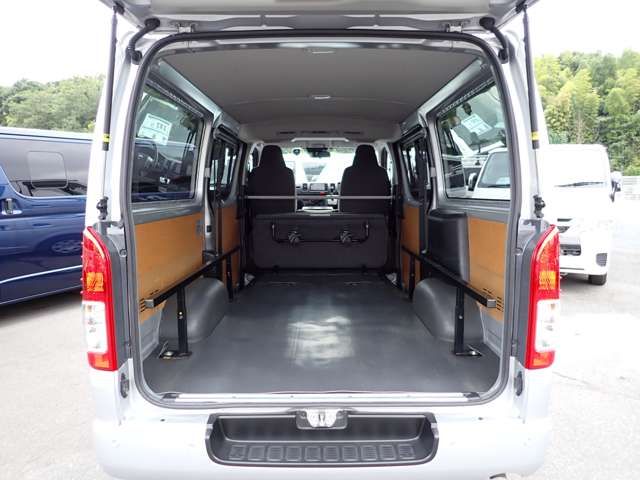 TOYOTA HIACE VAN 1.15T 2WD 2022 Image 31