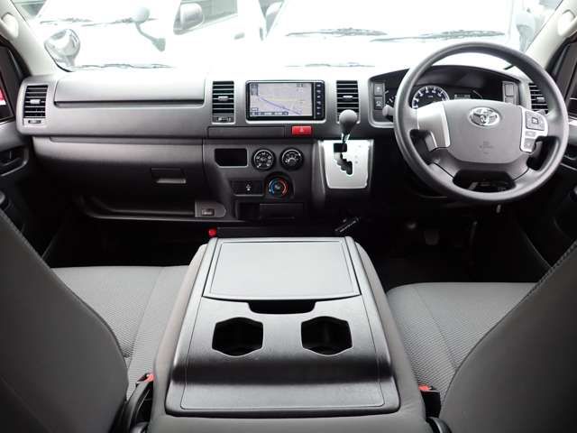 TOYOTA HIACE VAN 1.15T 2WD 2022 Image 31