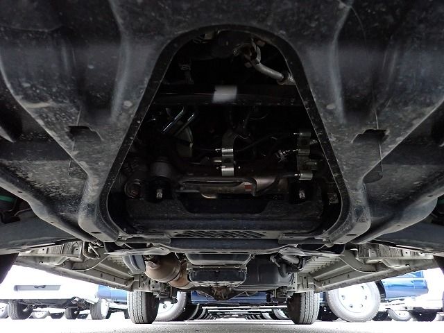 TOYOTA HIACE VAN 1.15T 2WD 2022 Image 31