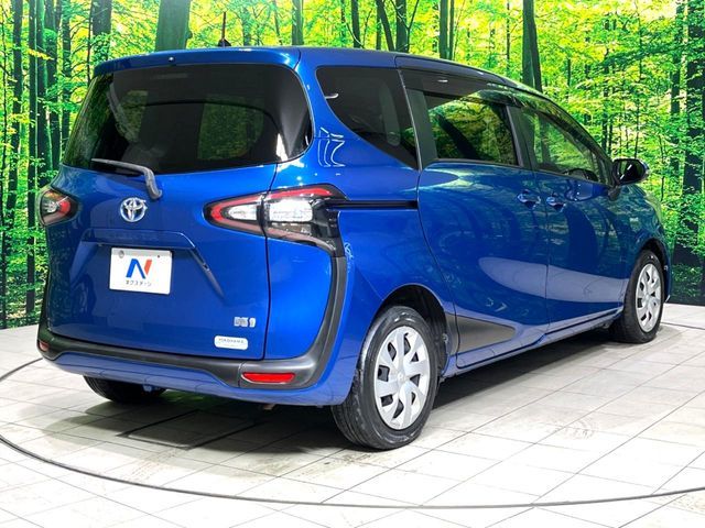 TOYOTA SIENTA HYBRID 2015 Image 31