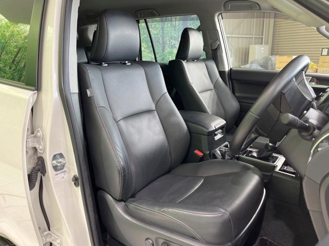 TOYOTA LANDCRUISER PRADO 2023 Image 31