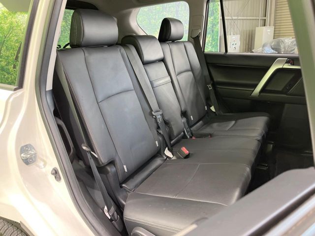 TOYOTA LANDCRUISER PRADO 2023 Image 31