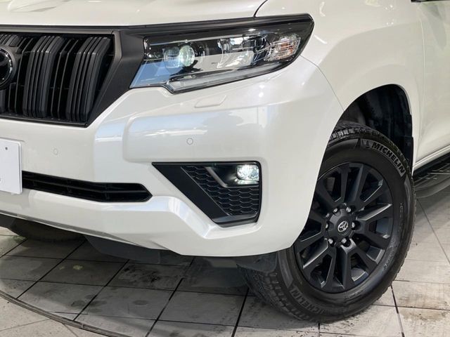 TOYOTA LANDCRUISER PRADO 2023 Image 31