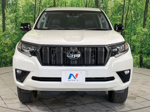 TOYOTA LANDCRUISER PRADO 2023 Image 31