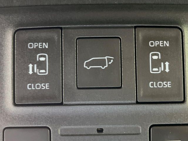 TOYOTA VOXY 2023 Image 31