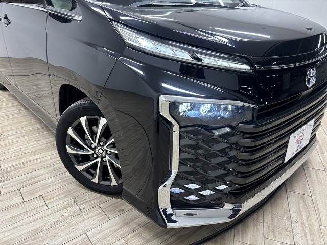 TOYOTA VOXY HYBRID 2023 Image 31