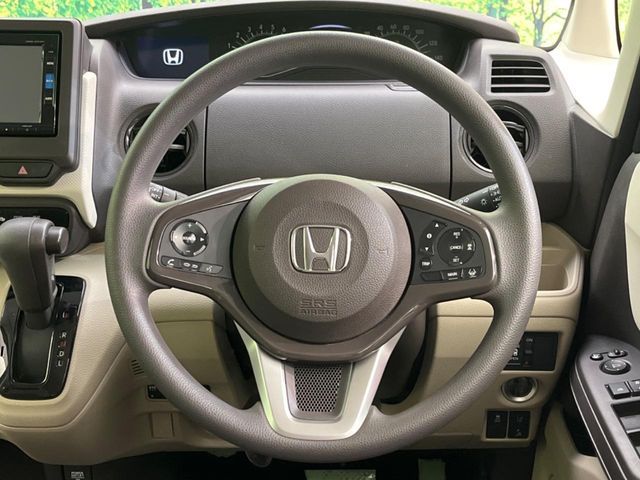 HONDA N BOX 2018 Image 31