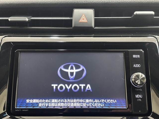 TOYOTA CAMRY HYBRID 2017 Image 31