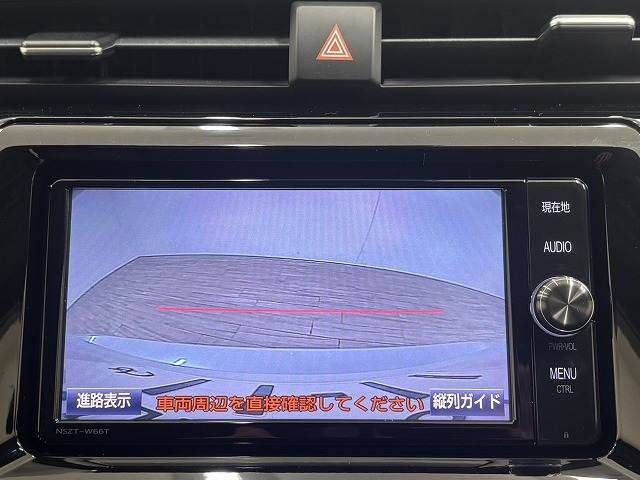 TOYOTA CAMRY HYBRID 2017 Image 31