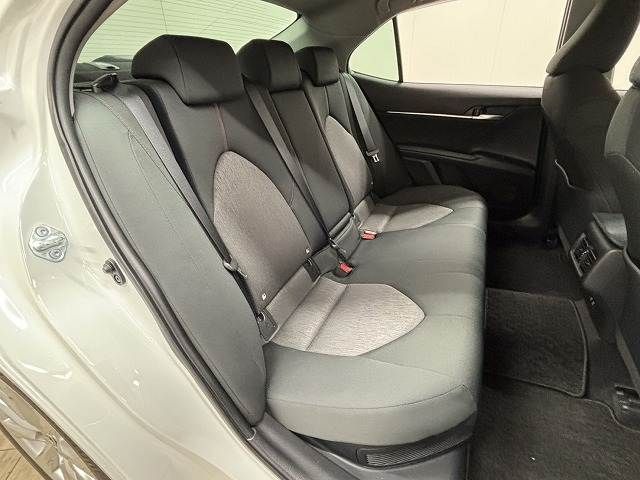 TOYOTA CAMRY HYBRID 2017 Image 31