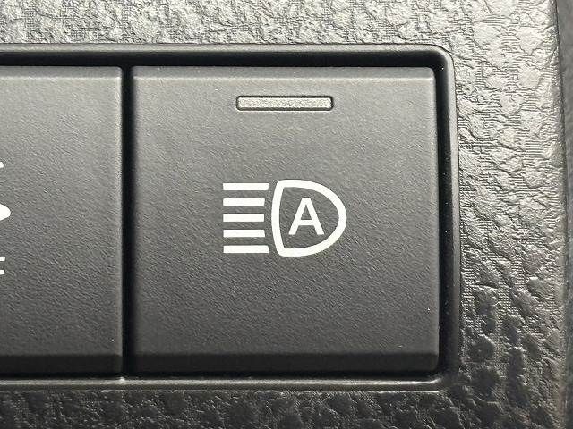 TOYOTA CAMRY HYBRID 2017 Image 31