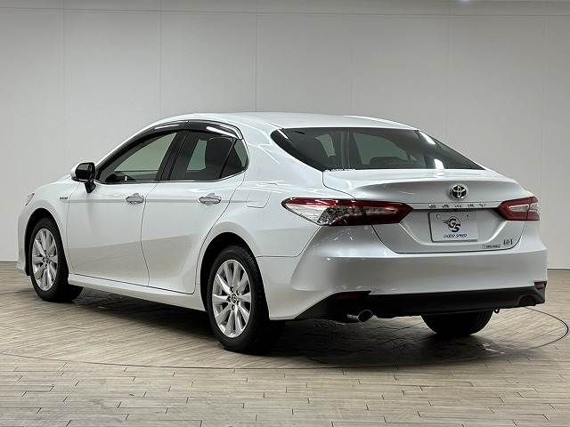 TOYOTA CAMRY HYBRID 2017 Image 31