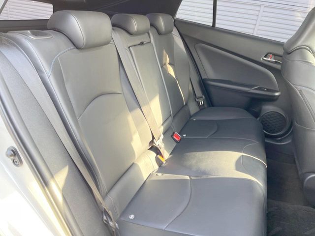 TOYOTA PRIUS 2017 Image 31