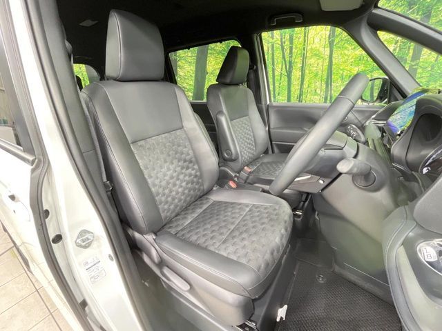 TOYOTA VOXY 4WD 2025 Image 31