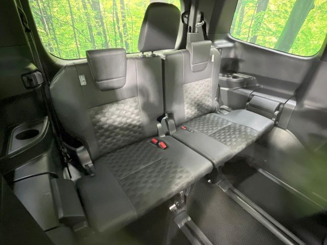 TOYOTA VOXY 4WD 2025 Image 31