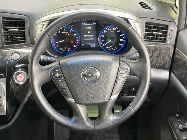 NISSAN ELGRAND 2014 Image 31