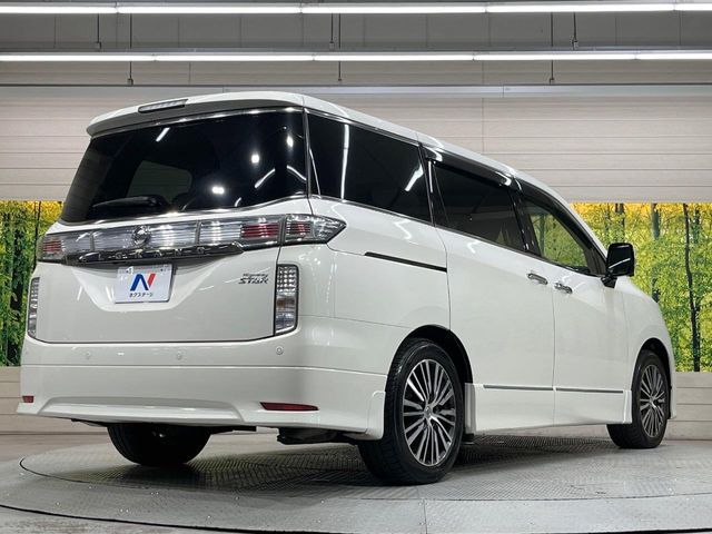 NISSAN ELGRAND 2014 Image 31