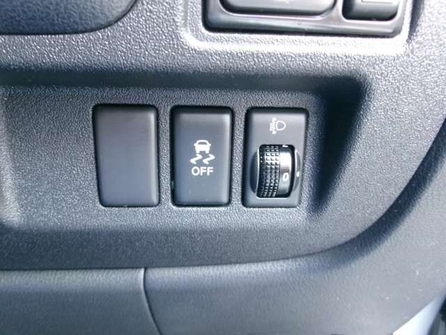 NISSAN MARCH 2015 Image 31