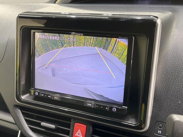 TOYOTA VOXY 2018 Image 31