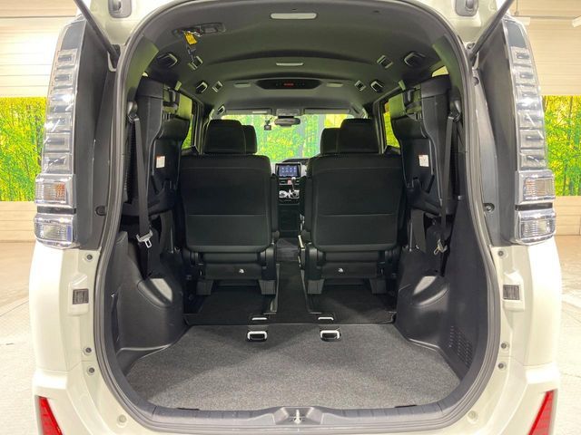 TOYOTA VOXY 2018 Image 31