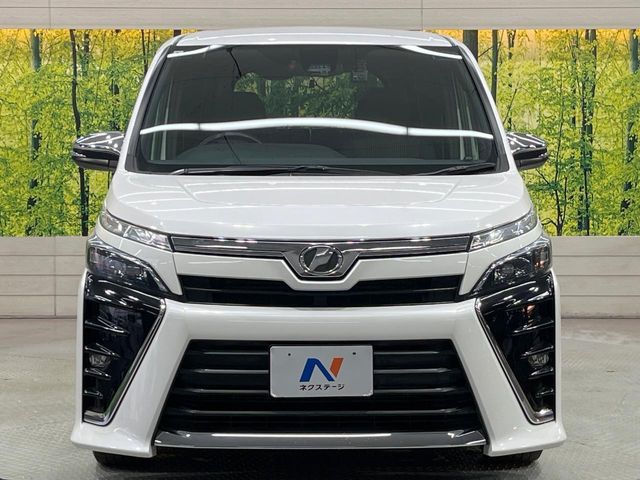 TOYOTA VOXY 2018 Image 31