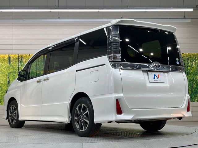 TOYOTA VOXY 2018 Image 31
