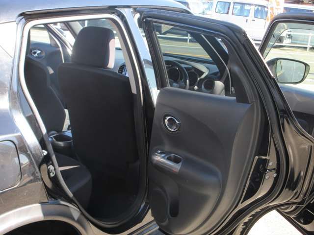 NISSAN JUKE 2017 Image 31