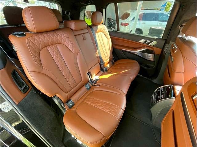 BMW X7 2023 Image 31