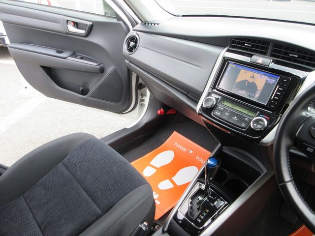 TOYOTA COROLLA FIELDER HYBR 2015 Image 31