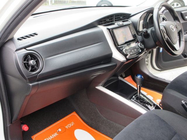 TOYOTA COROLLA FIELDER HYBR 2015 Image 31