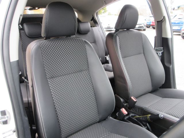 TOYOTA AQUA 2015 Image 31