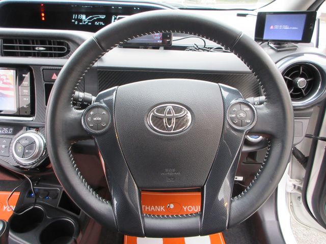 TOYOTA AQUA 2015 Image 31