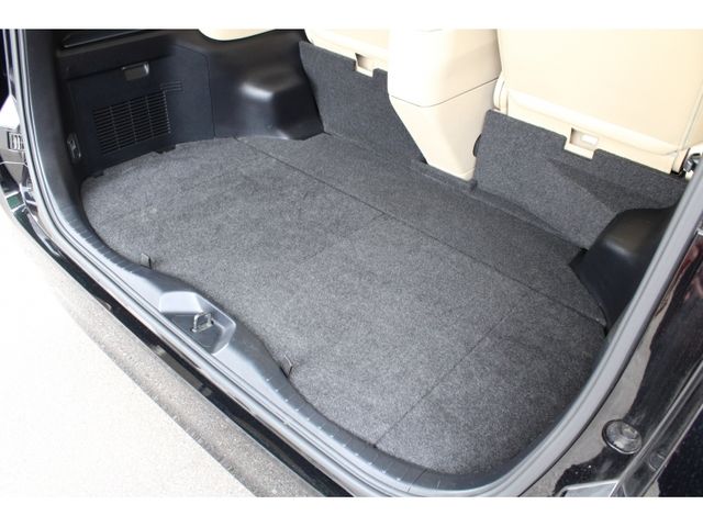 TOYOTA ALPHARD 2019 Image 31