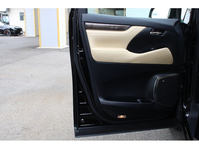TOYOTA ALPHARD 2019 Image 31