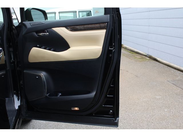 TOYOTA ALPHARD 2019 Image 31