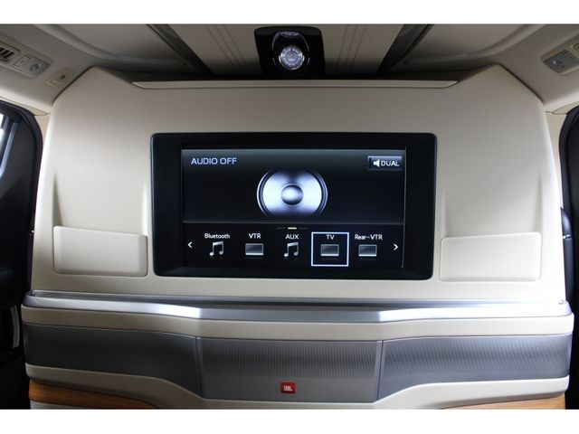 TOYOTA ALPHARD 2019 Image 31