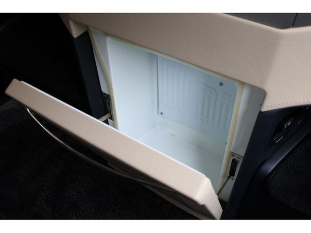 TOYOTA ALPHARD 2019 Image 31