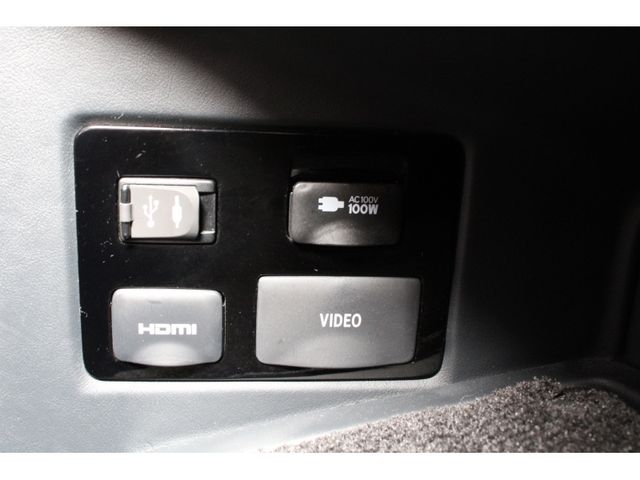 TOYOTA ALPHARD 2019 Image 31