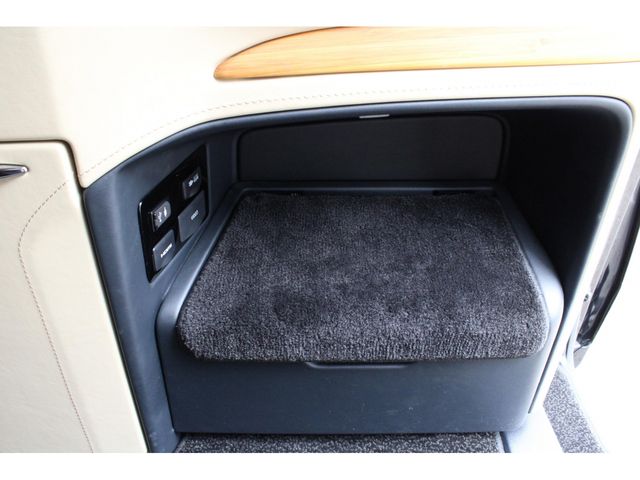 TOYOTA ALPHARD 2019 Image 31