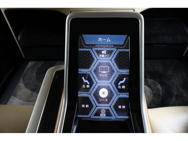 TOYOTA ALPHARD 2019 Image 31