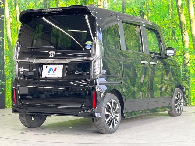 HONDA N BOX CUSTOM 2020 Image 31