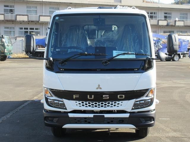 MITSUBISHI CANTER 2025 Image 31