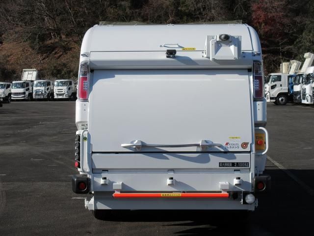 MITSUBISHI CANTER 2025 Image 31